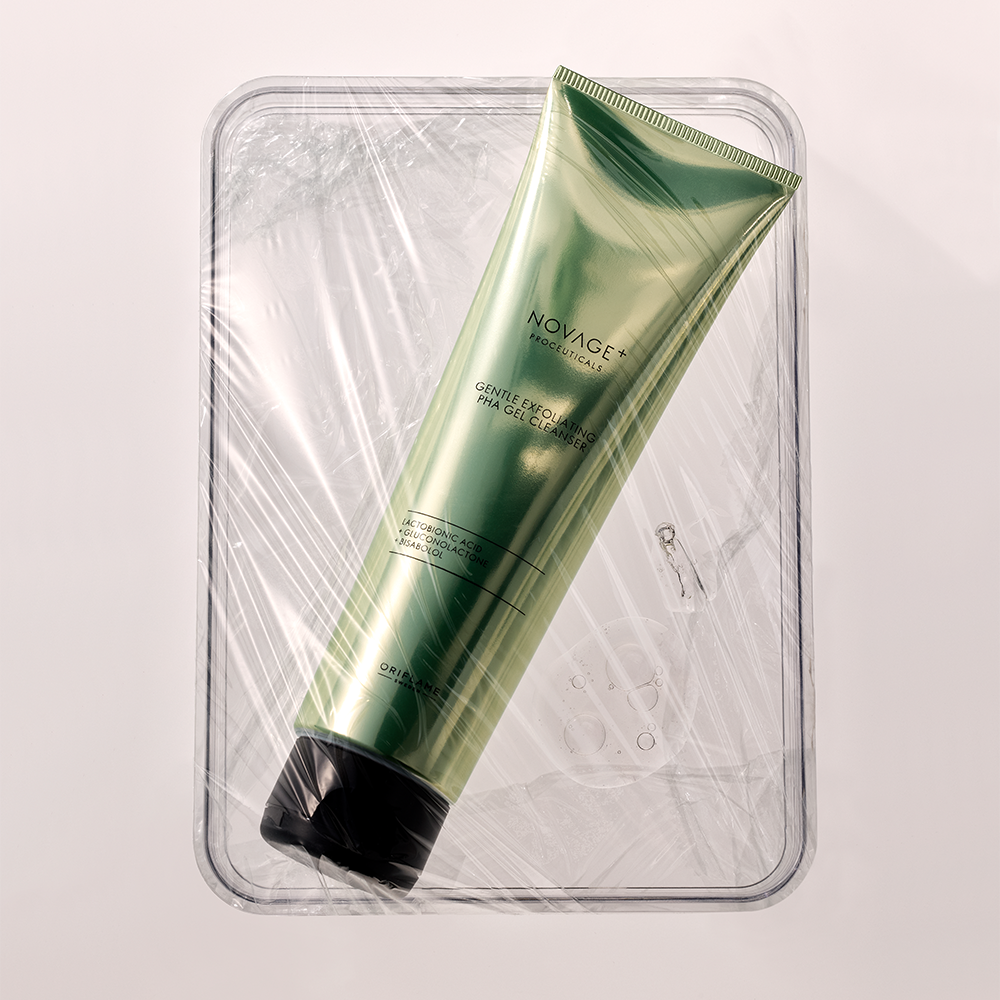 Limpiador Facial en Gel Exfoliante Suave con PHA Novage+ Proceuticals